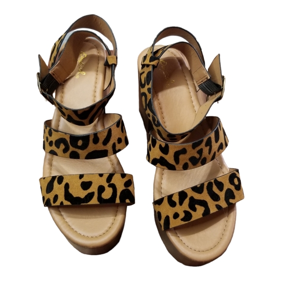 New Qupid Triple Band Open Toe Chunky Faux Leopard Suede Platform Heels … - Picture 8 of 14
